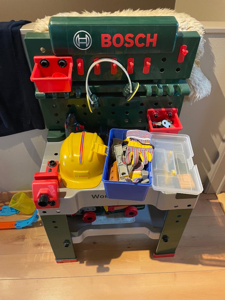 Bosch werkbank met toebehoren, Ophalen, Gebruikt, Jongen