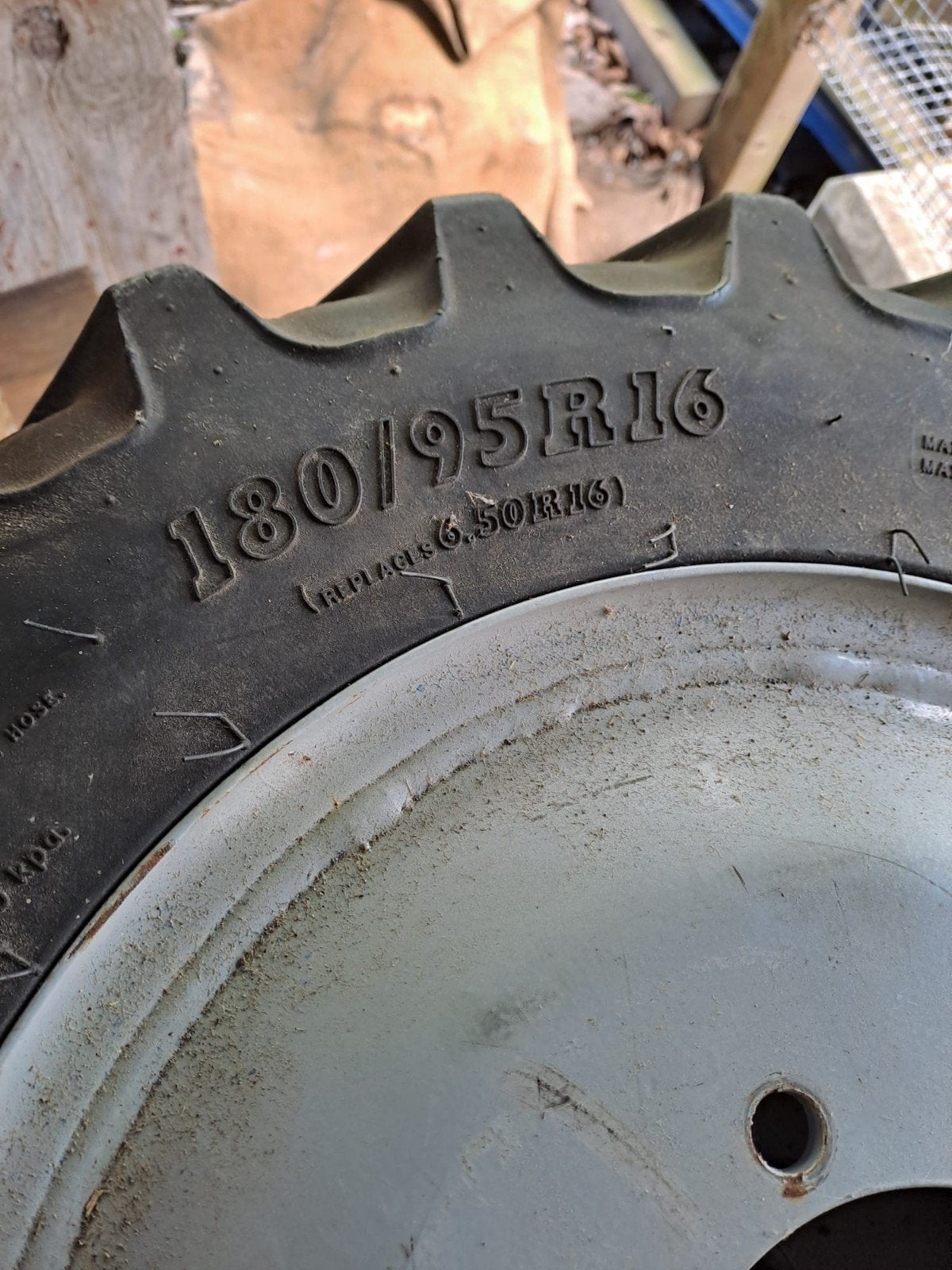 Banden+velg minitractor, Zakelijke goederen, Ophalen