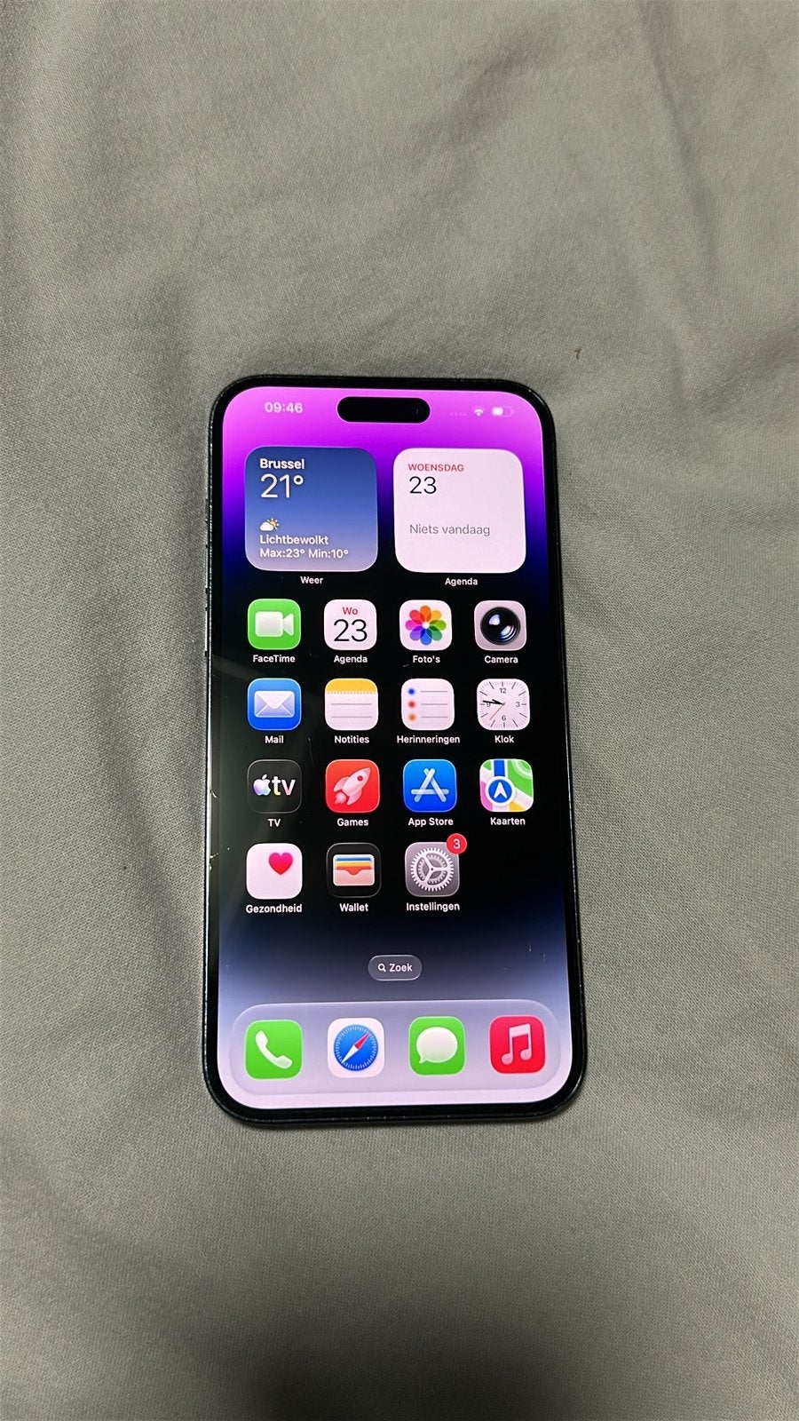 Iphone 14 Pro Max purple (lees beschrijving), Avec simlock (verrouillage SIM), 128 GB, Utilisé, Sans abonnement