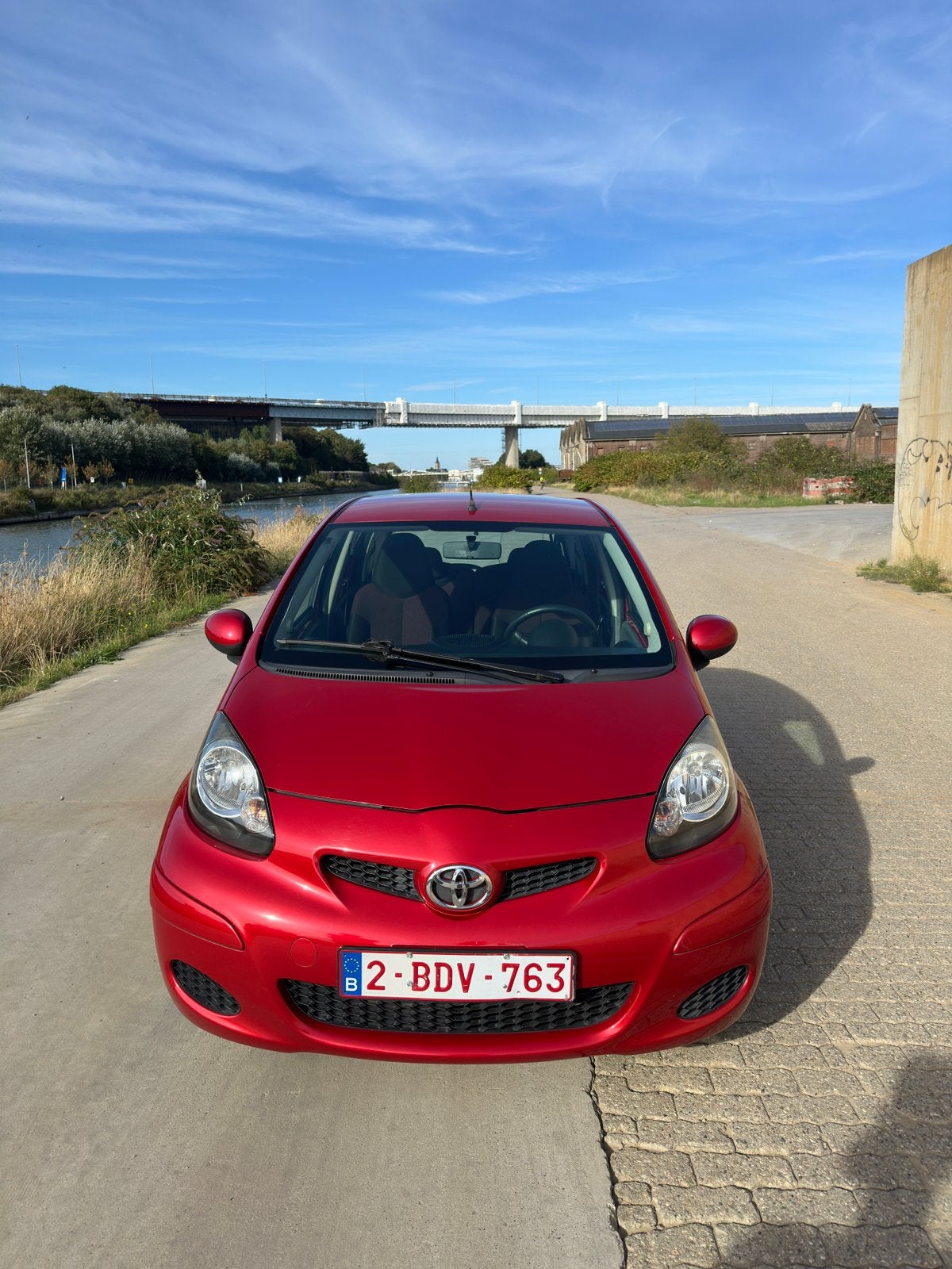 Toyota Aygo 1.0 2011, Autos, Toyota, Rouge, Achat, 5 portes, Particulier