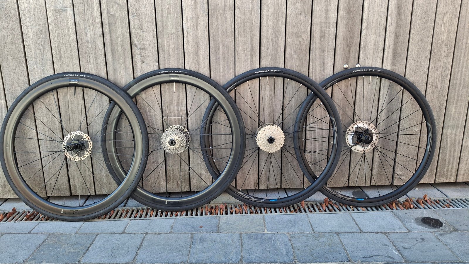 Paires de roues Shimano et Giant, Enlèvement ou Envoi