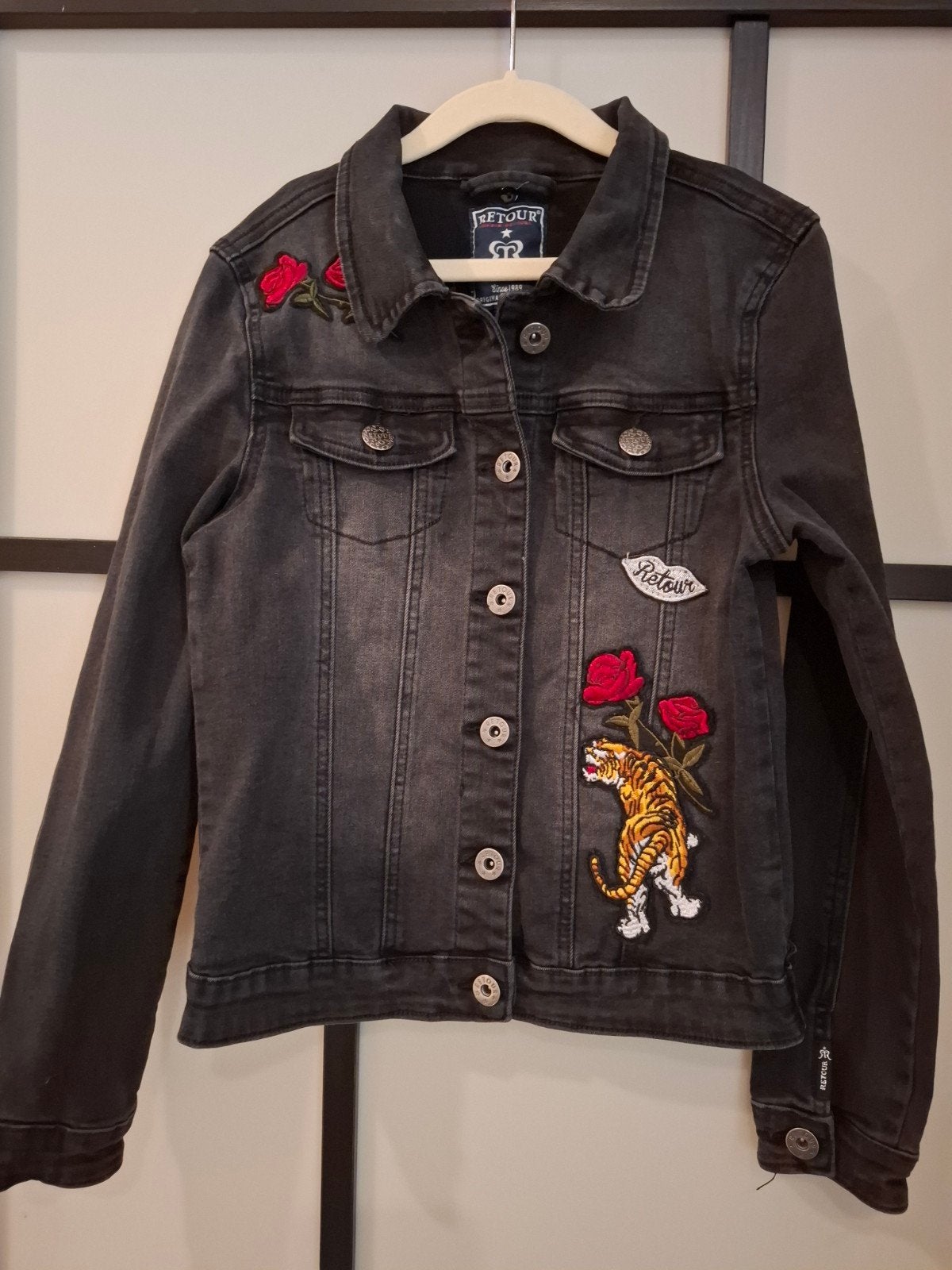 Jeansjasje Retour - 9/10y - hele mooie staat, Enfants & Bébés, Vêtements enfant | Taille 140, RETOUR, Enlèvement ou Envoi, Comme neuf