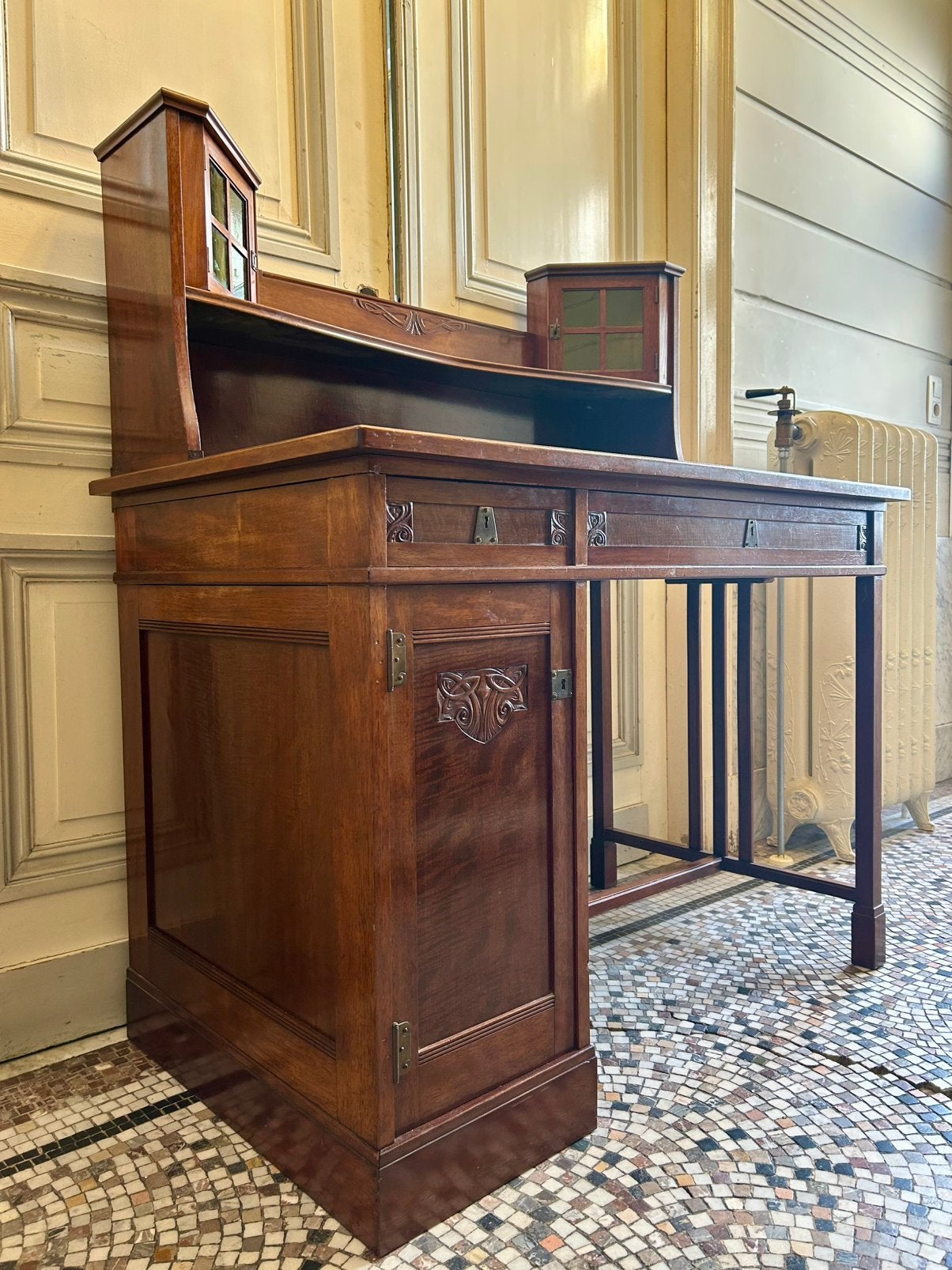 Bureau Art Nouveau 1900, Enlèvement