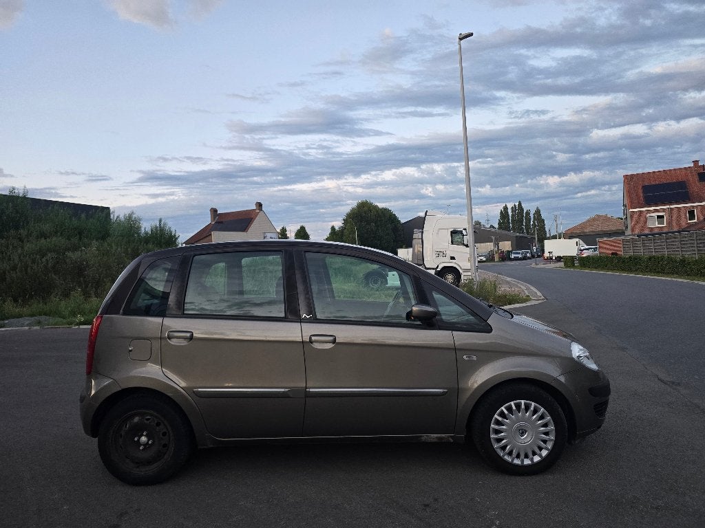 Lancia Musa 1.3 Multijet - 94 000 km - 10/2007, Auto's, Voorwielaandrijving, 4 deurs, Stof, Bruin