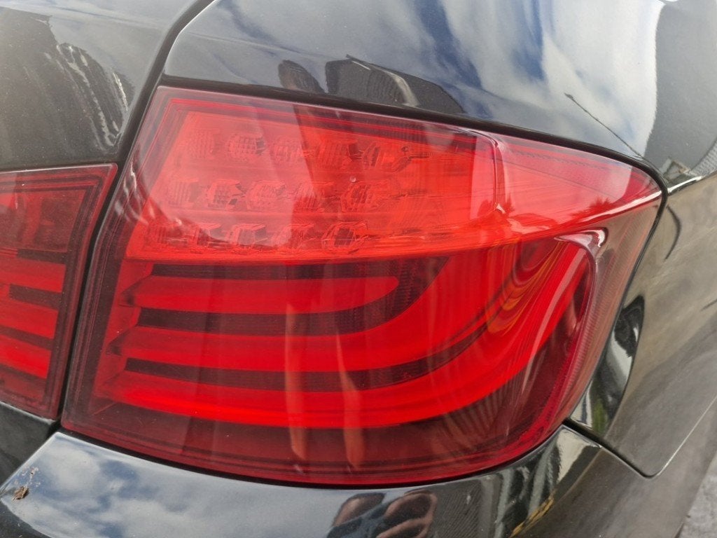 FEU ARRIÈRE DROIT BMW 5 serie (F10) (|63217203230|), Utilisé, BMW, Petuelring 130
80809  München, DE, Bayerische Motoren Werke AG
