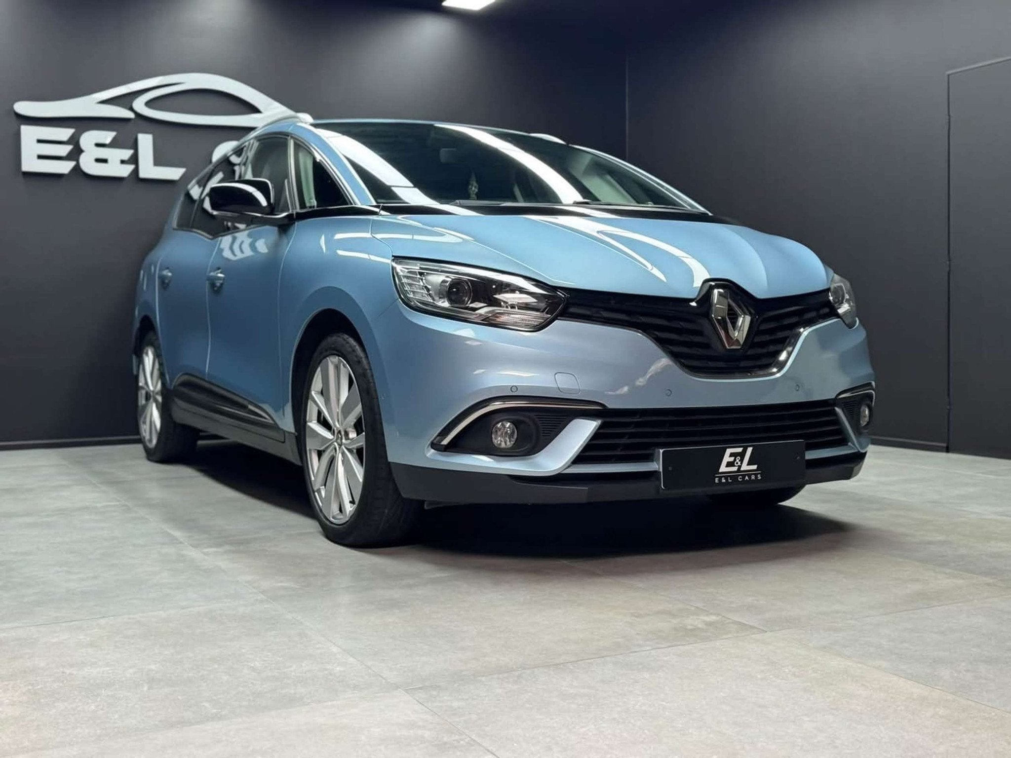 Renault Grand Scénic Grand Scénic 1.33 TCe Limited 7 place, Auto's, Stof, Gebruikt, 7 zetels, Handgeschakeld