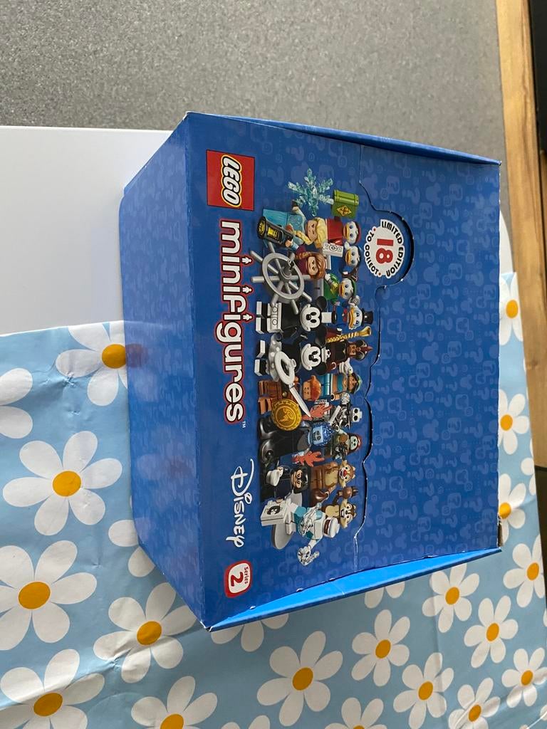 Lege verzameldoos disney lego minifiguren serie 1 en 2, Enlèvement, Utilisé, Lego