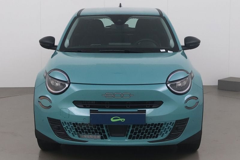 Fiat 600 1.2 hybrid dct 100 AT, 1355 kg, Capteur de lumière, Achat, Euro 6