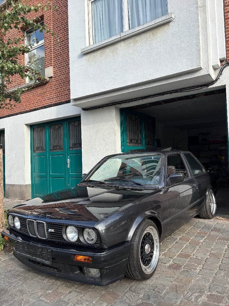 cherche pièces bmw e30 320i coupe, Enlèvement, BMW
