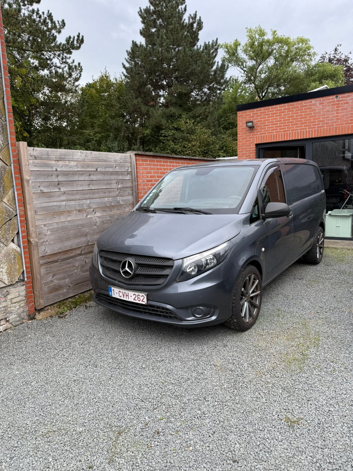 Mercedes vito 2.2d bij 2016  29,000 km, Auto's, Automaat, Dealer onderhouden, 4 cilinders, 2000 kg