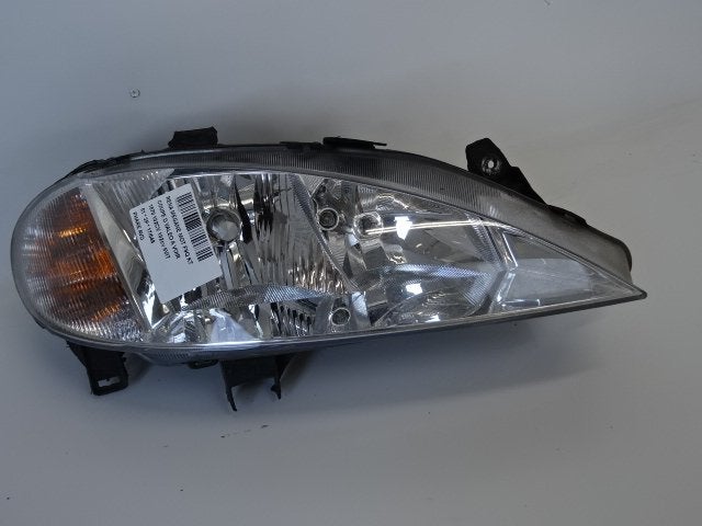 PHARE / OPTIQUE AVANT DROIT Renault Megane Coupé (DA), Autos : Pièces & Accessoires, Renault, Mevr. I. Hauben, Utilisé, Rue de l'Espoir 34 34
4030  GRIVEGNÉE, BE