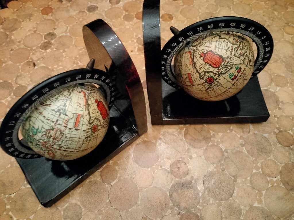 Presse livres vintage globe, Enlèvement ou Envoi