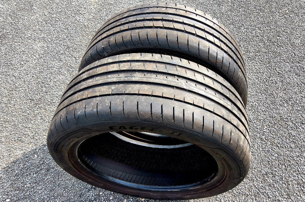 2 très bons pneus été 225/45-17 Goodyear Eagle F1, Ophalen, Gebruikt, 17 inch, Band(en)
