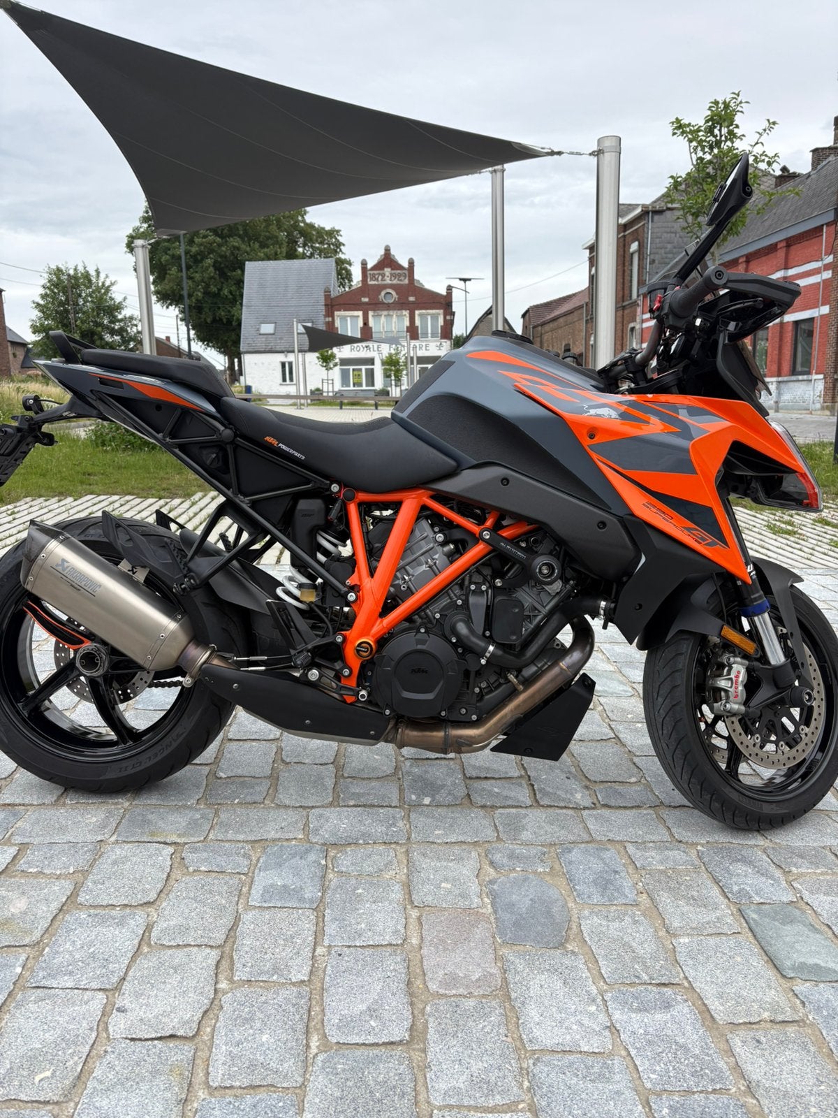 Ktm 1290 Super Duke GT gegarandeerd KTM 2028, Motoren, 2 cilinders, Handvatverwarming, Occasion, Motorrijbewijs A