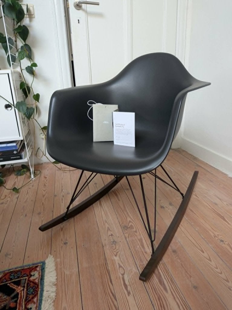 Eames RAR schommelstoel, Ophalen, Hout, Zwart, Design
