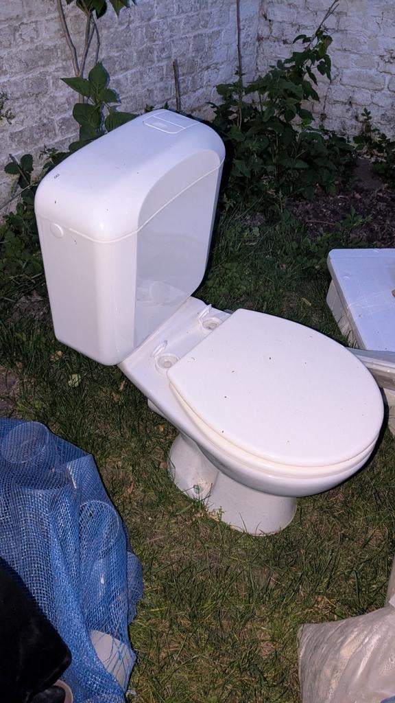 Wc, Bricolage & Construction, Enlèvement
