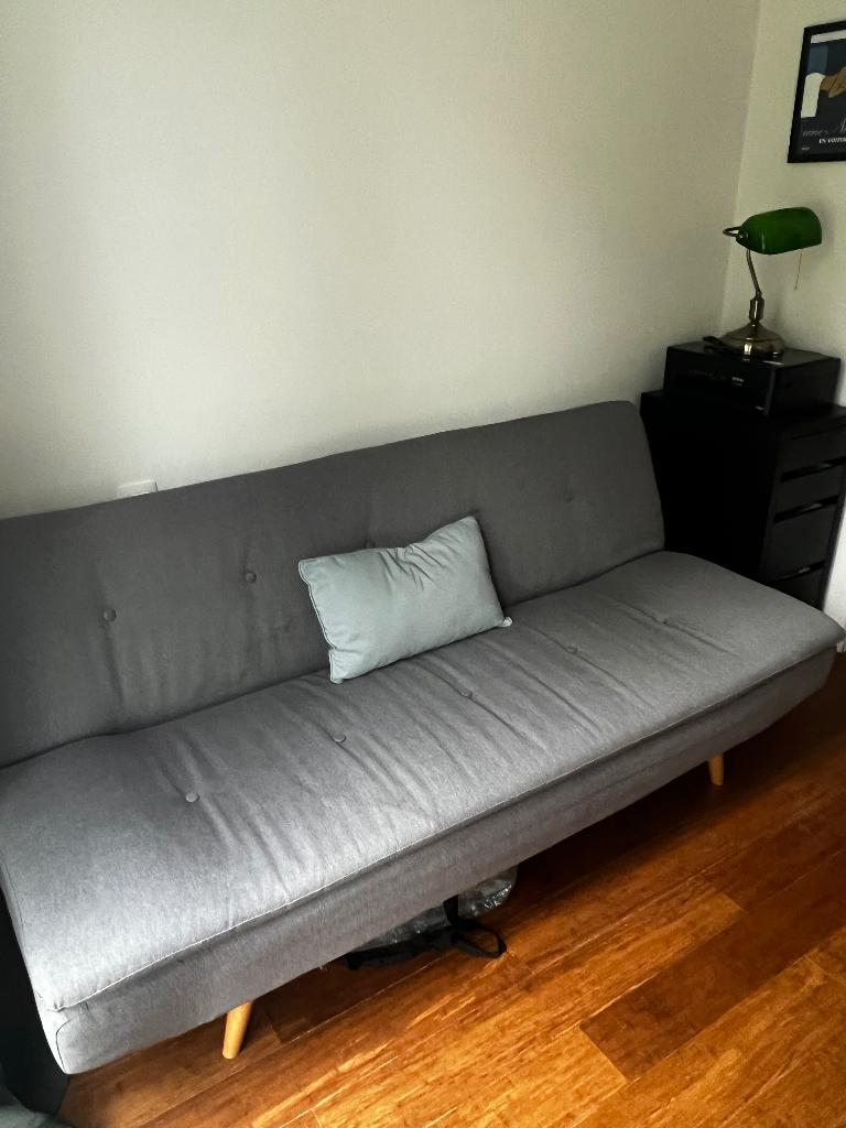 A vendre: Sofa convertible scandinave gris - Très bon etat, Comme neuf, Enlèvement, Scandinave, Tissus