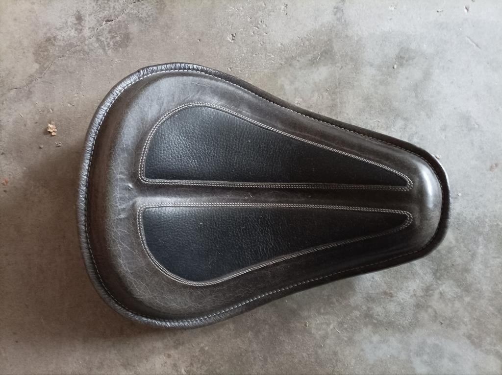 Harley zadel, Motoren, Ophalen