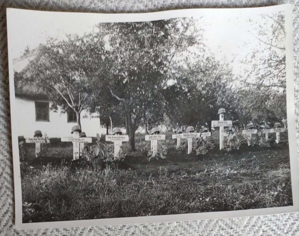Graf foto Duitse Soldaat Wo2, Verzamelen, Militaria | Tweede Wereldoorlog, Verzenden, Landmacht, Overige typen