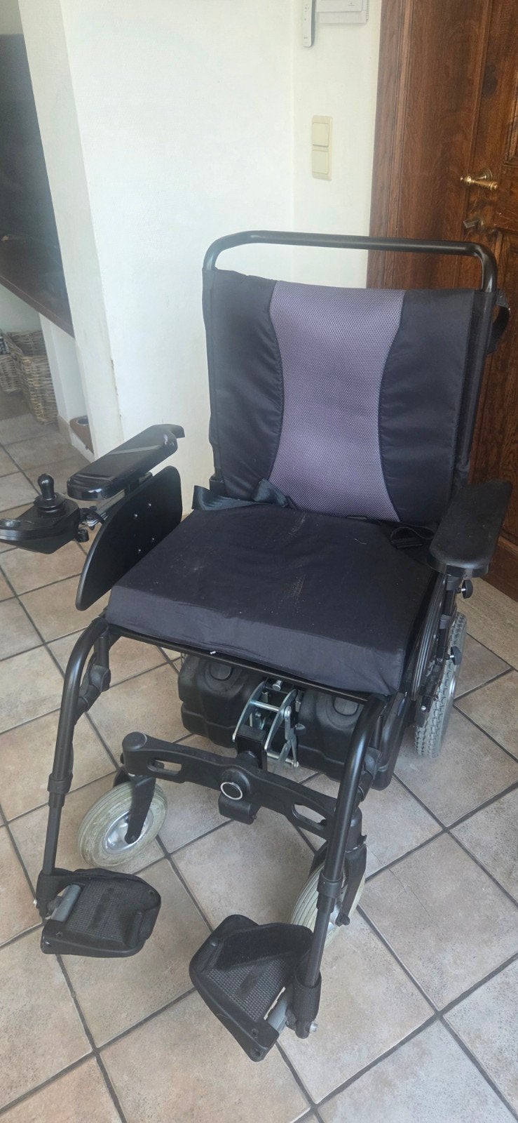 Elektrische rolstoel Invacare fox, Diversen, Ophalen, Elektrische rolstoel