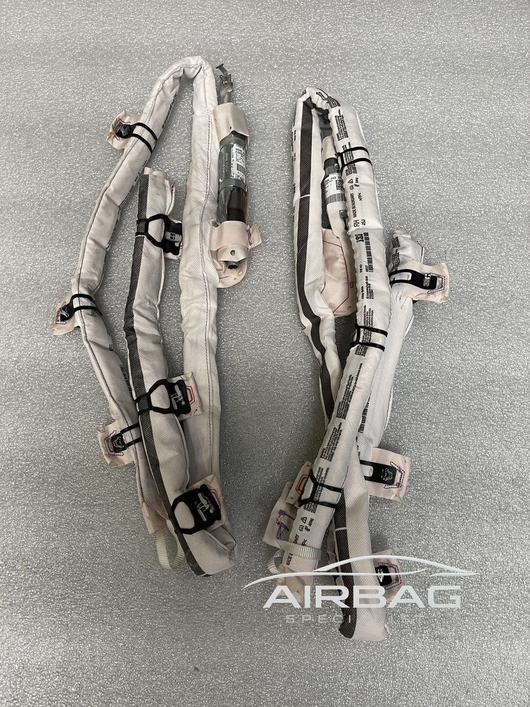 VW GOLF 8 Hemel dak roof curtain airbag  2020-heden L+R 5H68, Auto-onderdelen, Gebruikt, -, Volkswagen, -