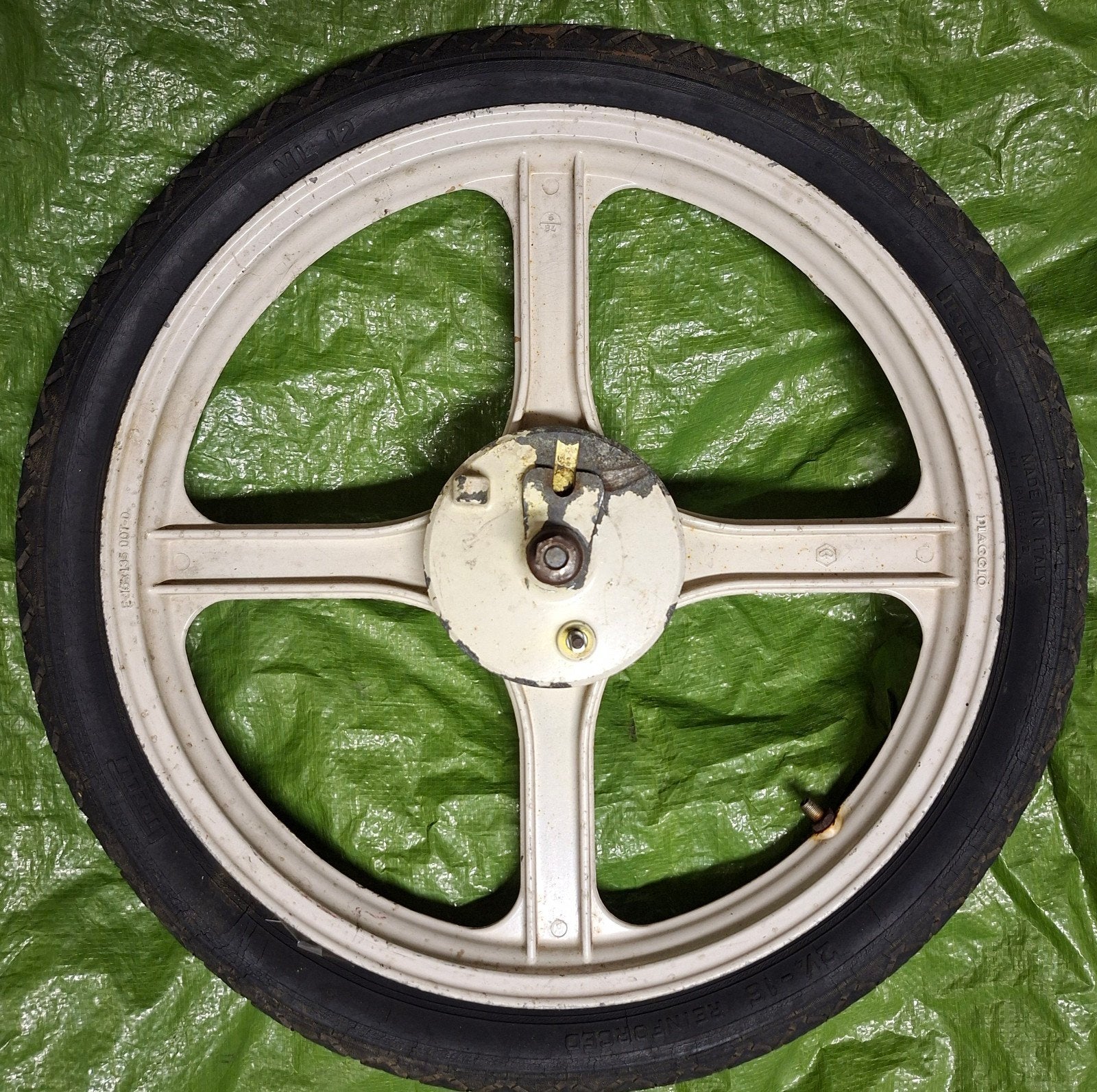 Jante / roue PIAGGIO d'origine 16" – Bravo/Si/Ciao – 1984, Enlèvement ou Envoi, Utilisé