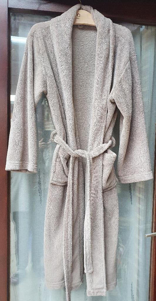 Bruine badjas maat M voor dames of heren, Kleding | Dames, Homewear, Ophalen of Verzenden, Gedragen, Maat 38/40 (M), Bruin