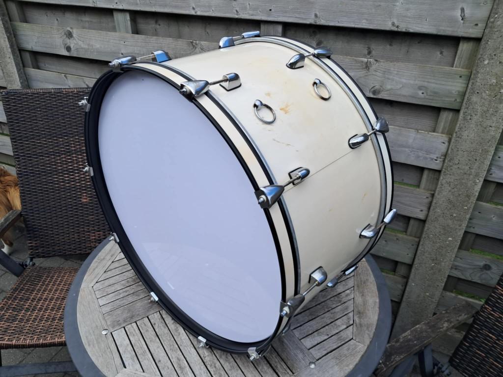 4 snaredrums , floortom , en basdrum, Muziek en Instrumenten, Ophalen, Gebruikt, Pearl