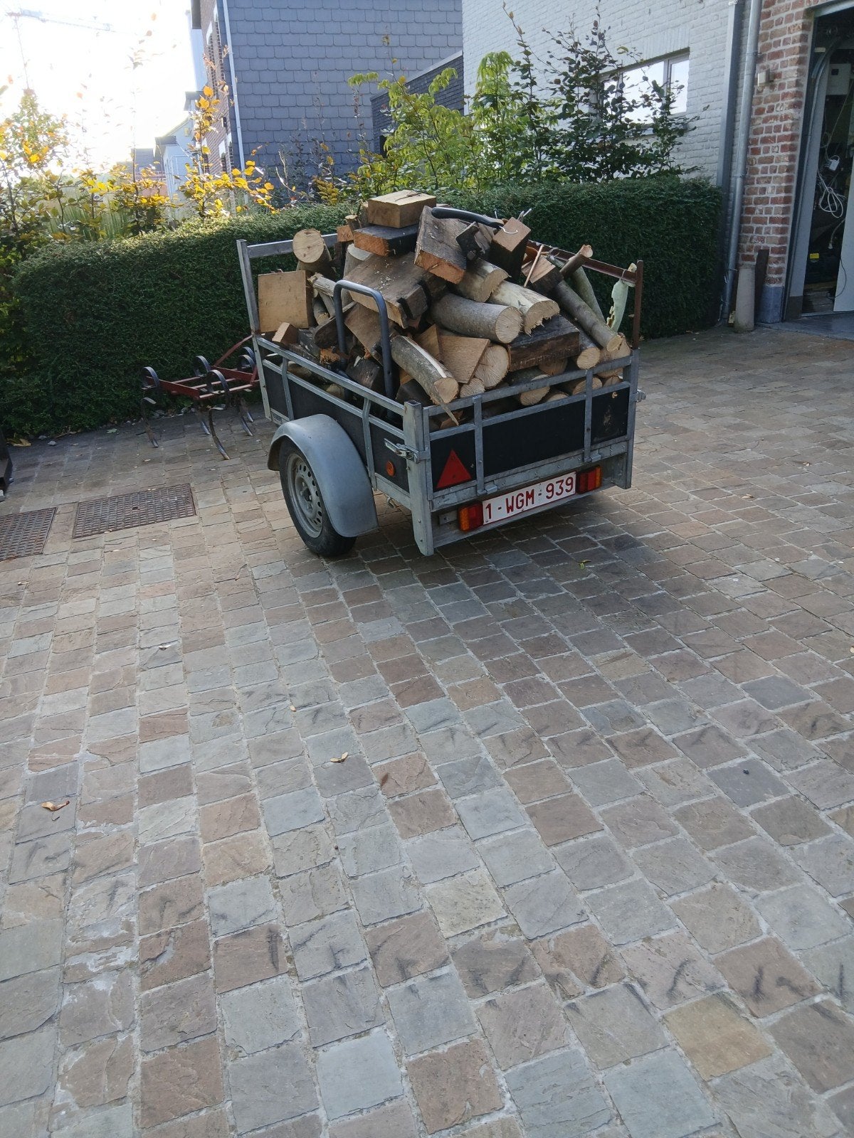klein remorkje brandhout. esdoorn en eik, Tuin en Terras, Brandhout, Ophalen