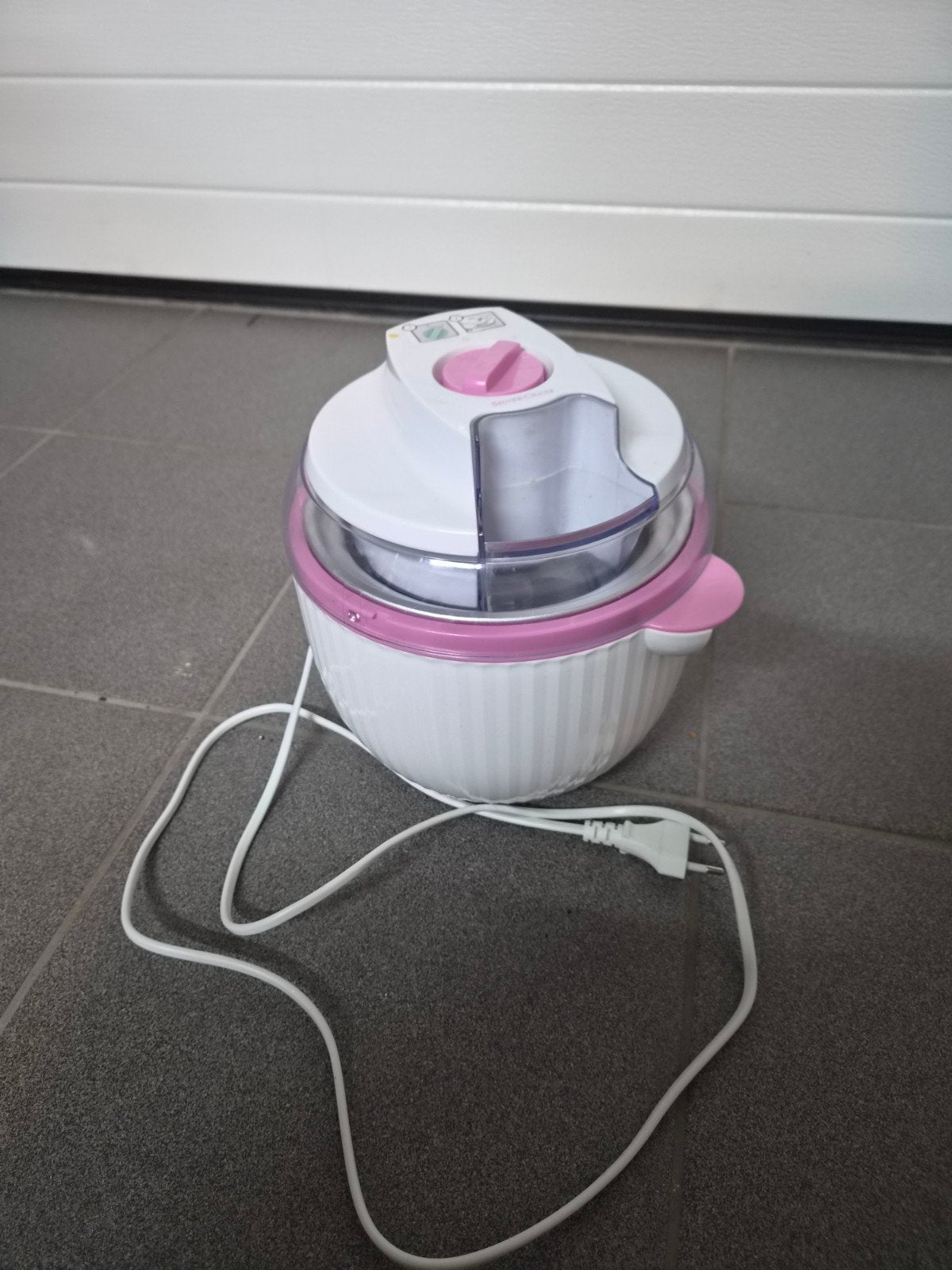 SilverCrest ijsmachine SECM 12 A1 – voor ijs & sorbet, Ophalen