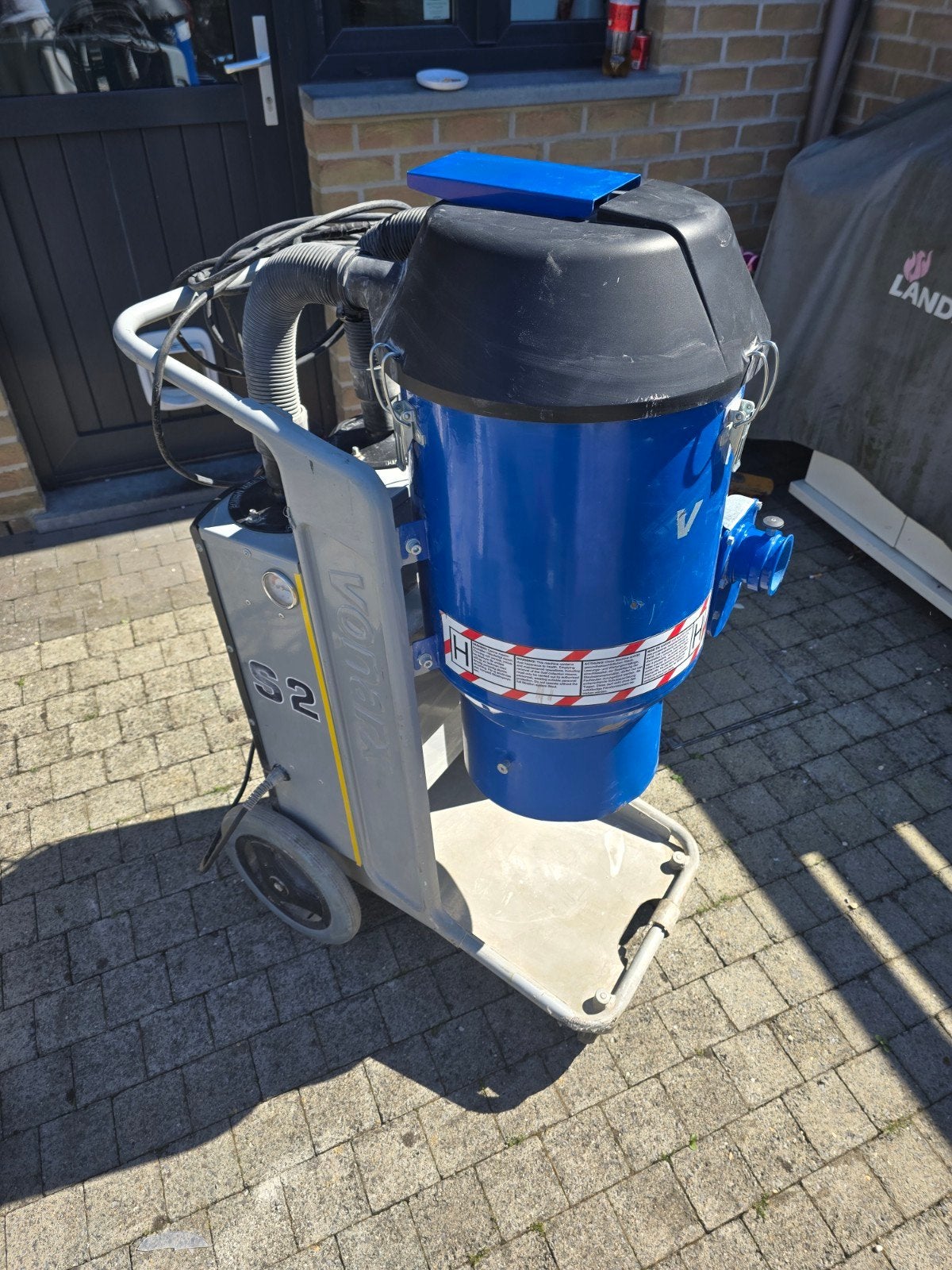 Aspirateur à amiante Vonarx S2, Enlèvement