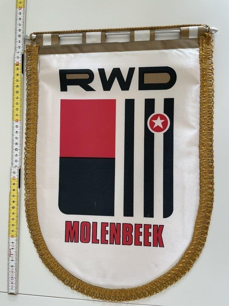 Officiële clubvaandel Racing White Daring Molenbeek (RWDM), Ophalen of Verzenden, Gebruikt, Vaantje of Sjaal