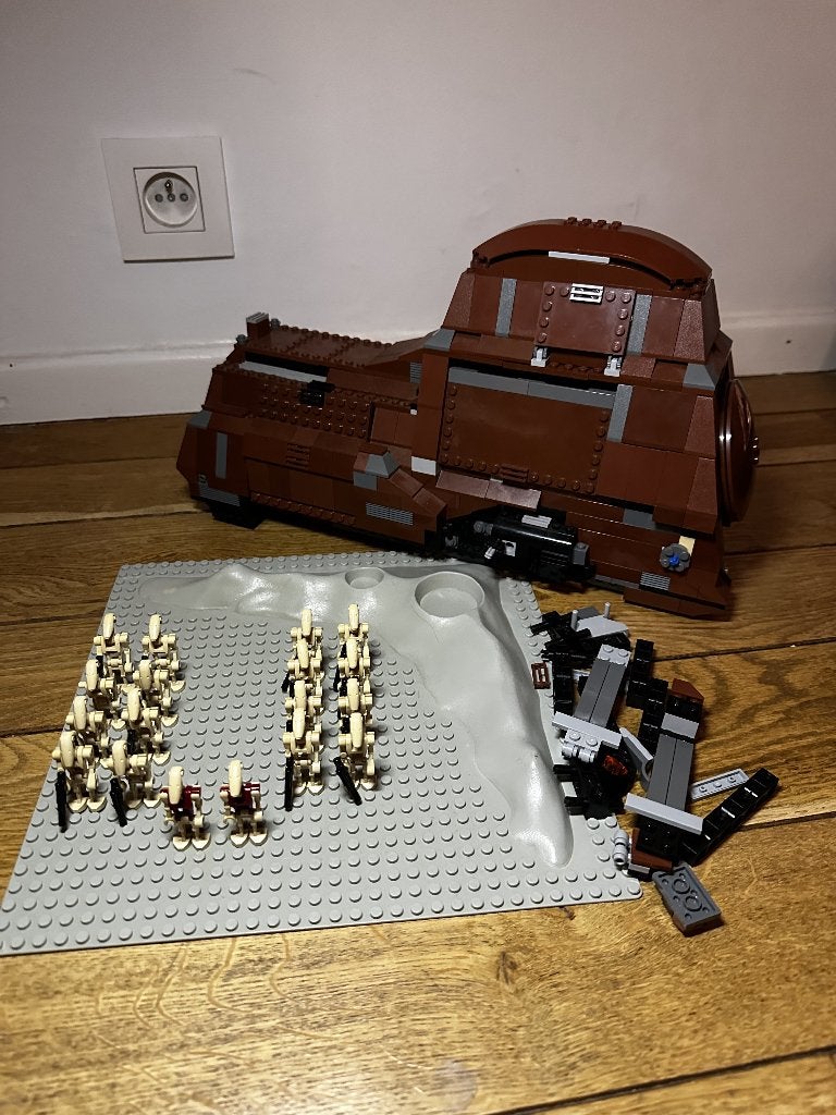 LEGO Star Wars 7662 - Trade Federation MTT + 16 Droids, Gebruikt, Star Wars, Lego, Ophalen of Verzenden