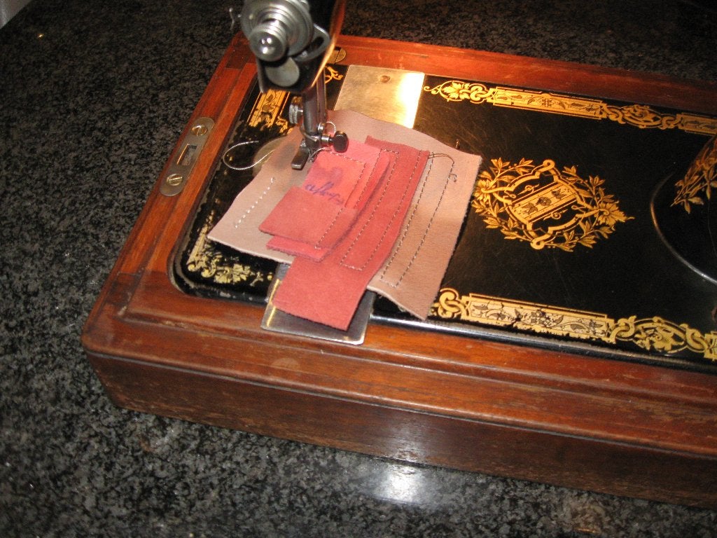 Naaimachine (leerstikker / stofferen ), Enlèvement, Utilisé, Machine à coudre