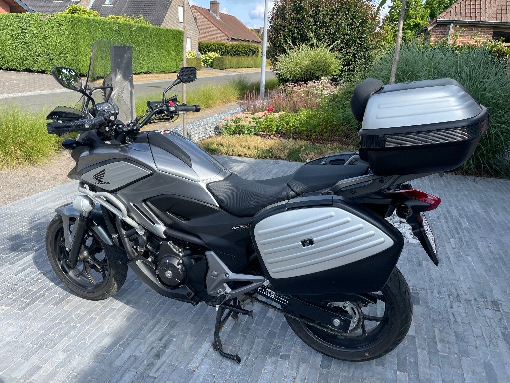 Honda NC750X DCT – 2014 – Slechts 12900 km – Kofferset, Motos, Motos | Honda, Permis Moto A, Poignées chauffantes, Occasion, Plus de 35 kW