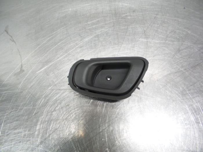 Portiergreep 4Deurs links-voor van een Chevrolet Spark, Gebruikt, -, Ophalen of Verzenden, -