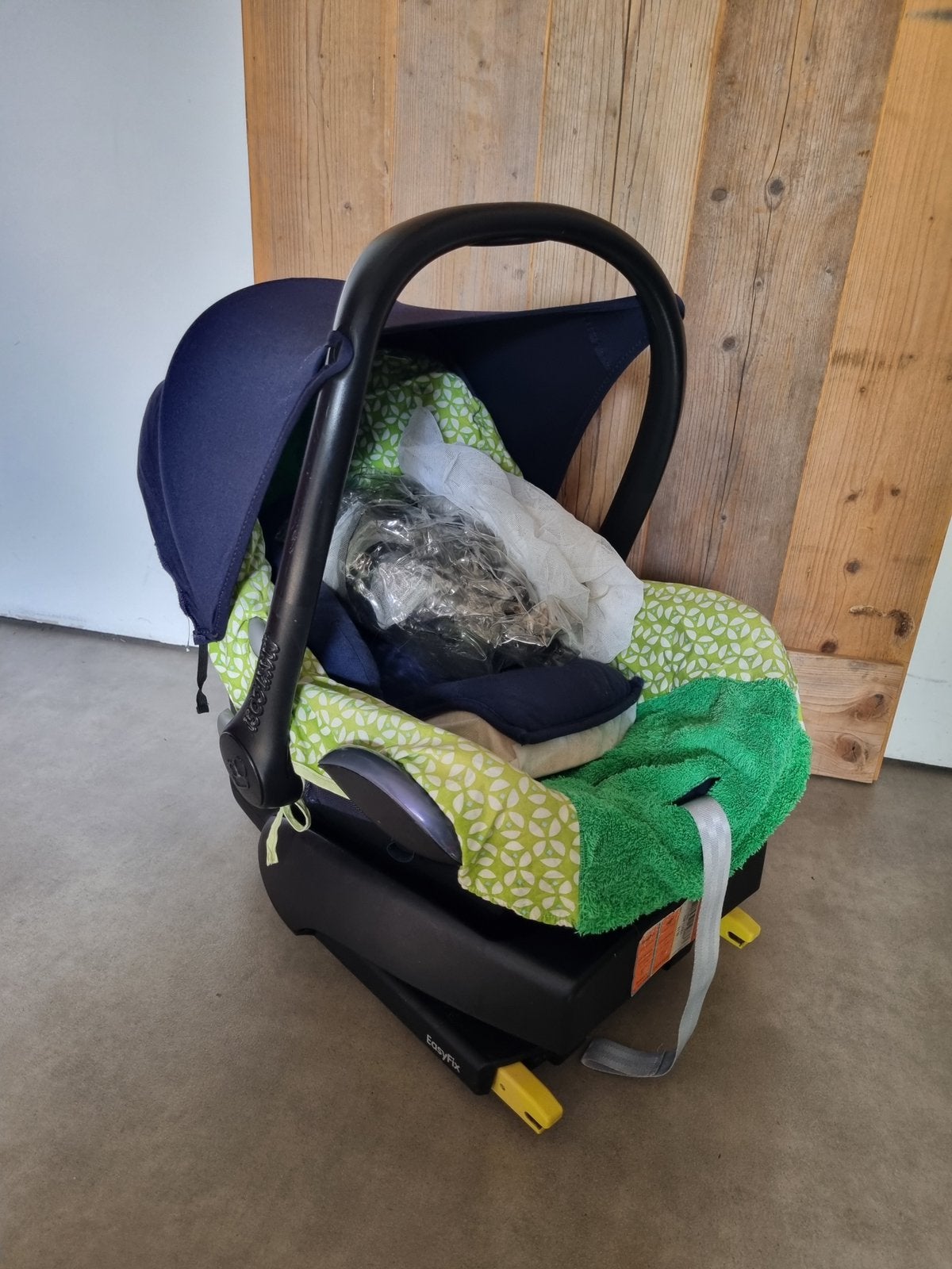 Maxicosy + isofixsysteem Easyfix + toebehoren, Enfants & Bébés, Enlèvement, Utilisé, Maxi-Cosi