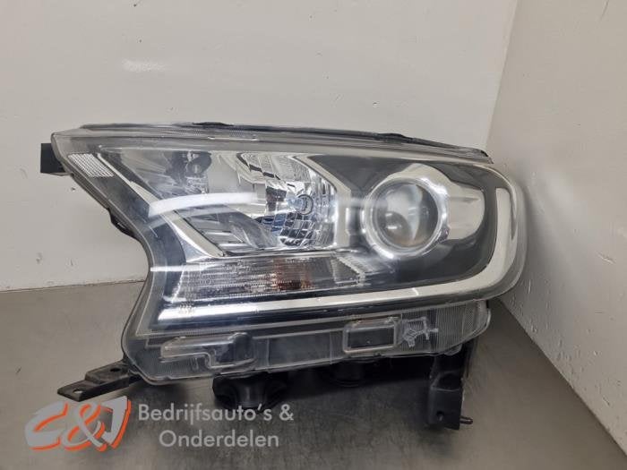 Koplamp links van een Ford Ranger, Gebruikt, -, -, Ophalen of Verzenden