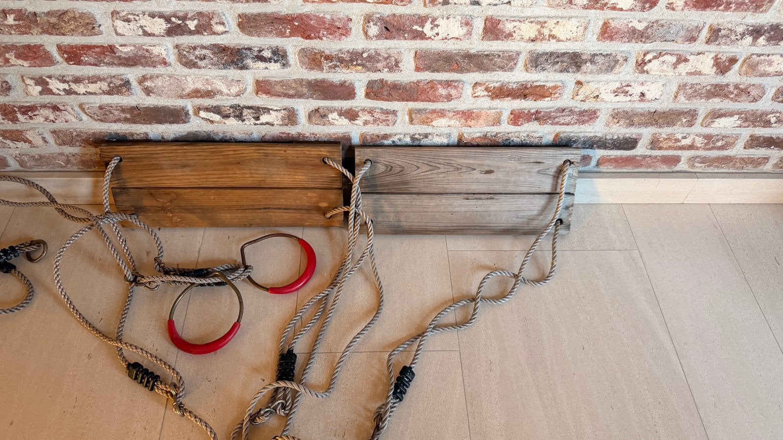 Schommels + 2 ringen, Ophalen, Zo goed als nieuw, Schommel