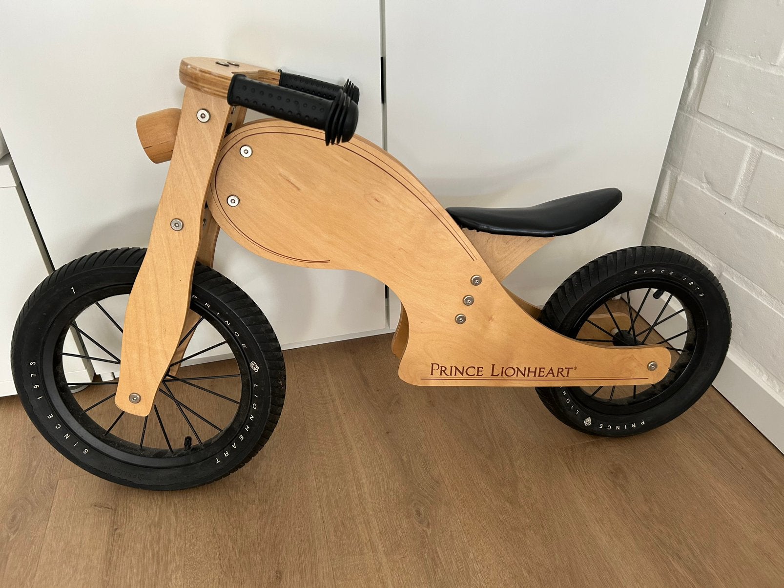 Loopfiets Prince Lionheart, Kinderen en Baby's, Speelgoed | Buiten | Voertuigen en Loopfietsen, Ophalen, Zo goed als nieuw, Loopfiets