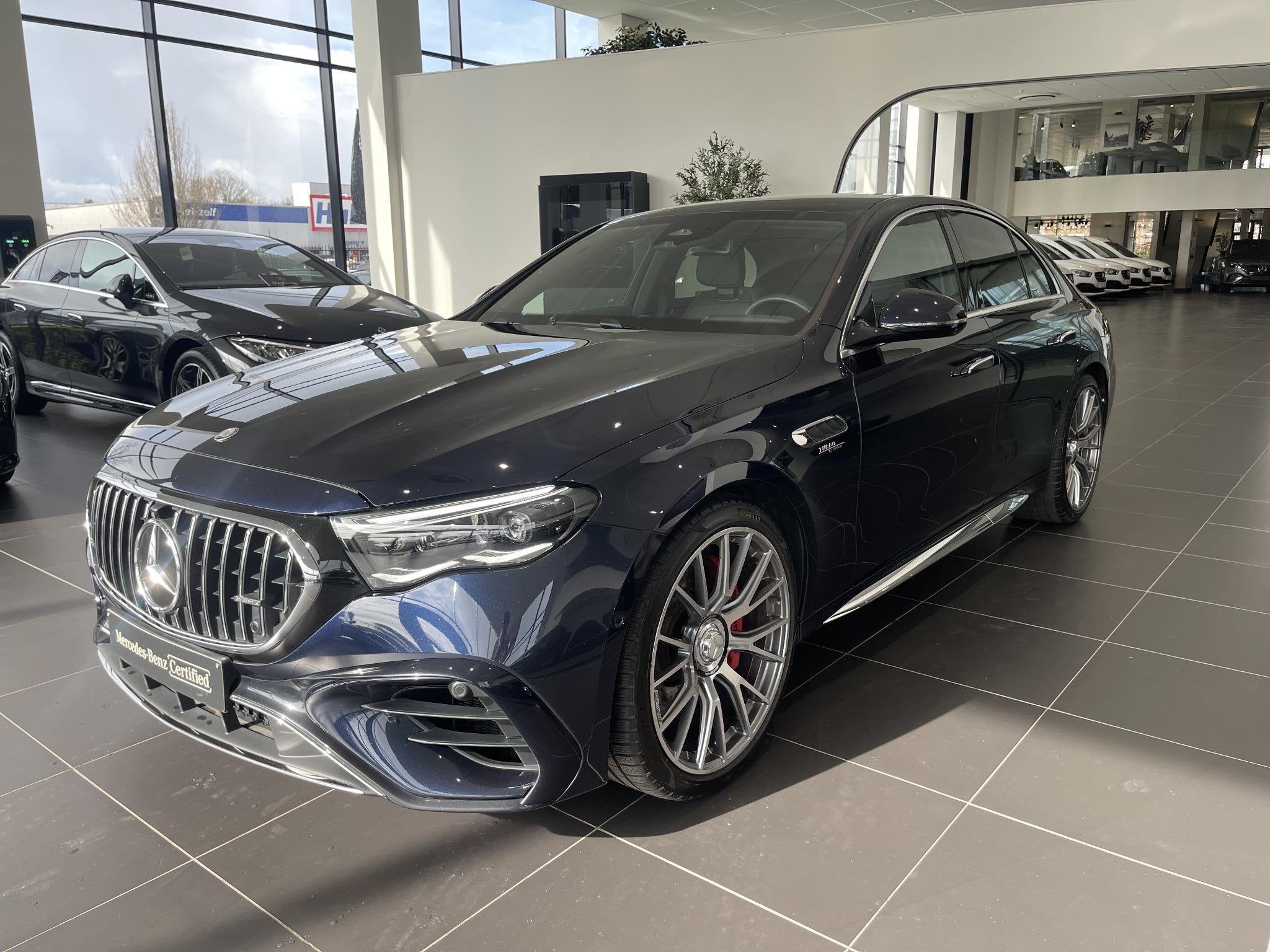 Mercedes-Benz E-Klasse 53 AMG HYBRID 4MATIC+ Berline + PANOR, Autos, Electronic Stability Program (ESP), Achat, 430 kW, 4 portes