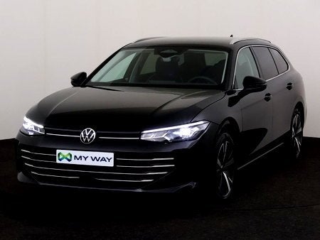Volkswagen Passat SW Passat Variant 1.5 eTSI Style Business, Auto's, Automaat, Zwart, Parkeersensor, Passat