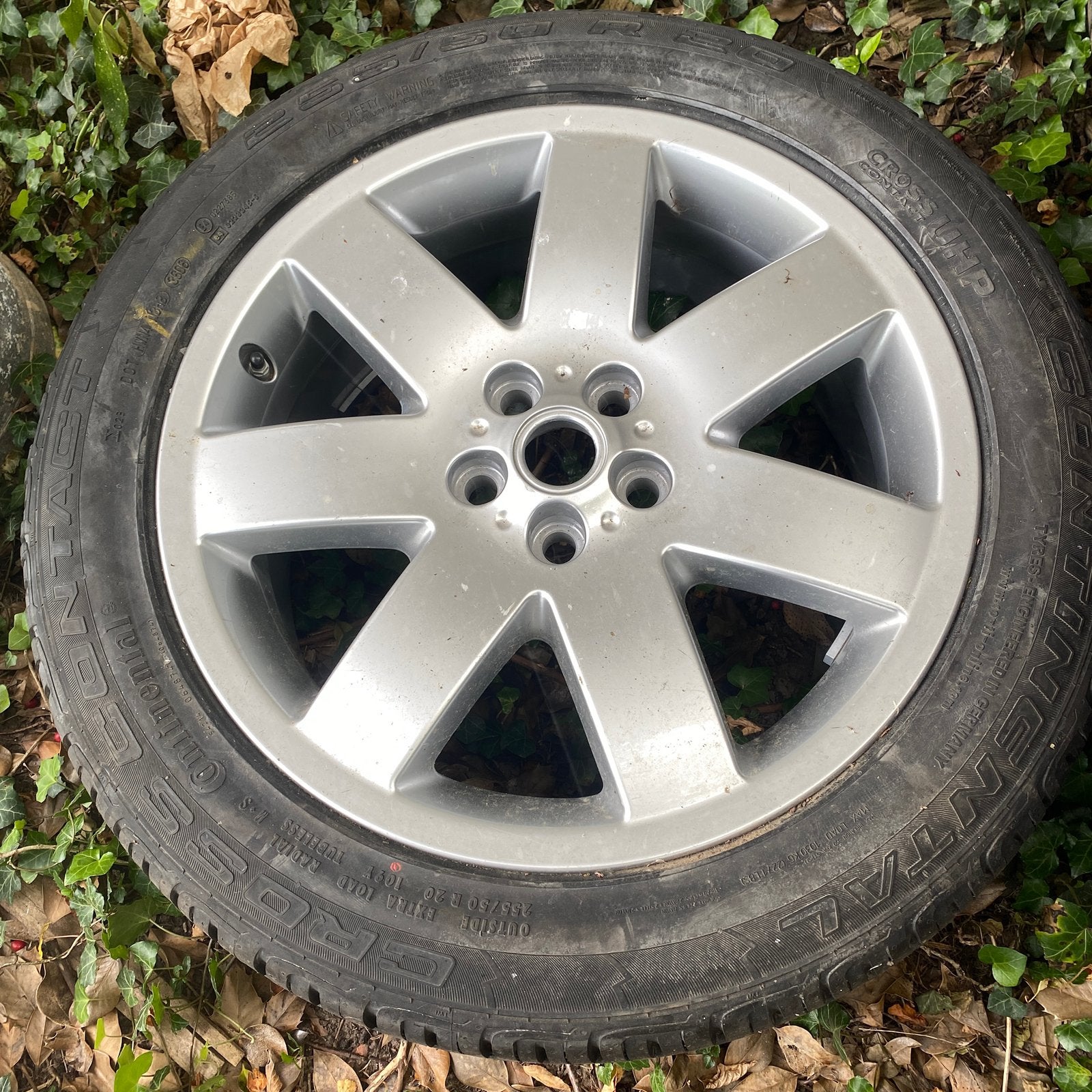 Jante + pneu neufs. Range-Rover, Neuf, 255 mm, Pneus été, Pneu(s)