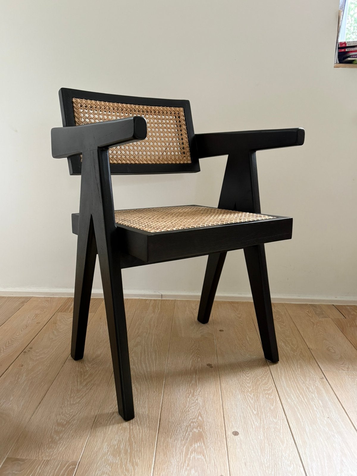 Chaises Style Pierre Jeanneret, Maison & Meubles, Chaises, Utilisé, Cinq, Six Chaises ou plus, Bois, Noir, Enlèvement