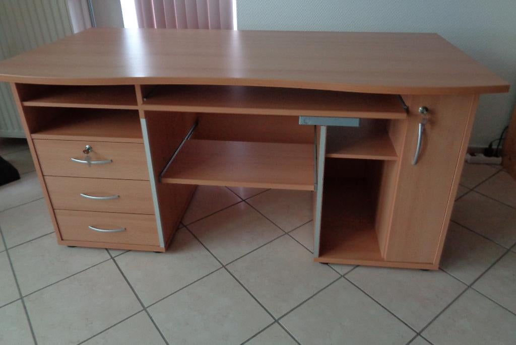 Grand bureau multi ouvertures beige, Ophalen, Zo goed als nieuw, Beige