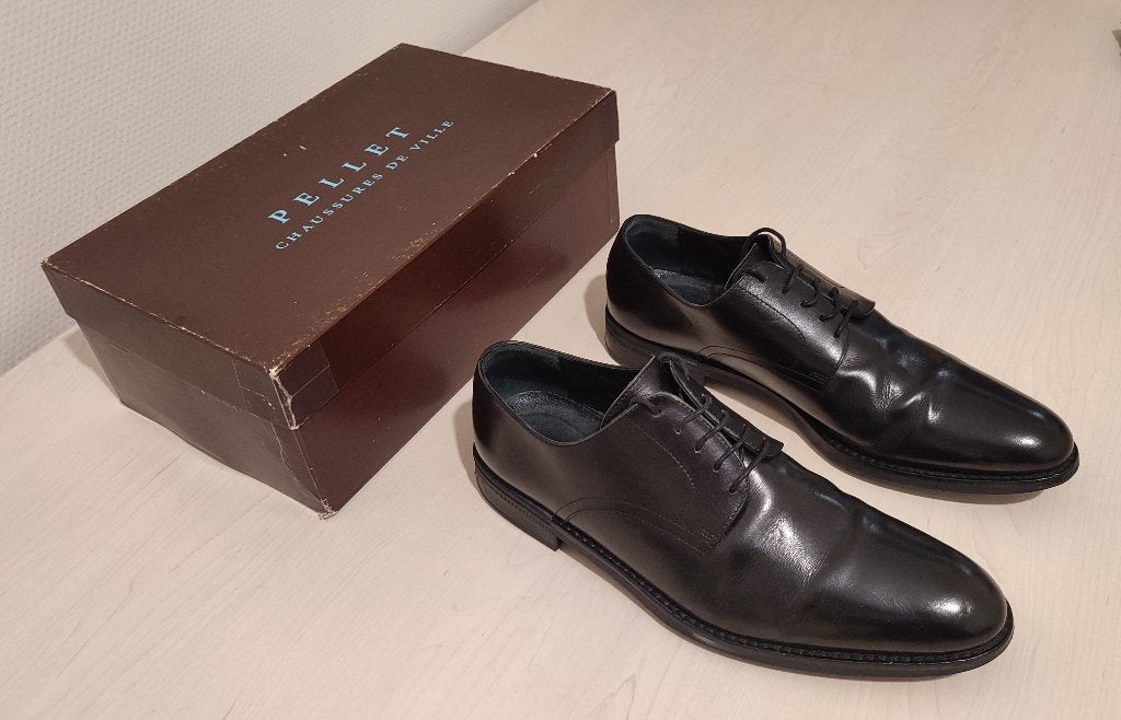 Magnifiques CHAUSSURES de ville PELLET Cuir noir 41,5, Enlèvement, Comme neuf, Noir, Chaussures à lacets