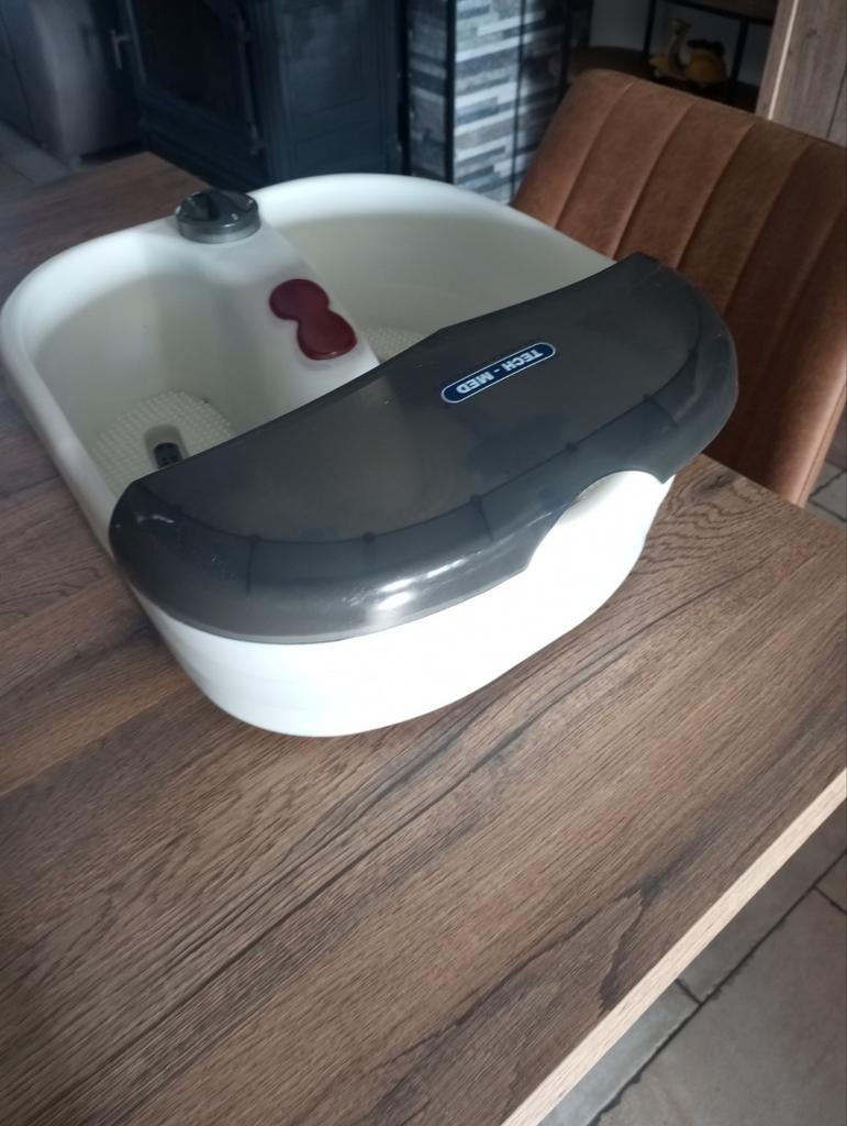 Bain massage 20 e sur chatelineau, Enlèvement