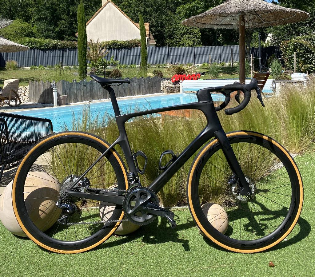 SCOTT Foil RC 20 – Ultegra Di2, Vélos & Vélomoteurs, Vélos | Hommes | Vélos de sport & Vélo de randonnée, Comme neuf, 10 à 15 vitesses