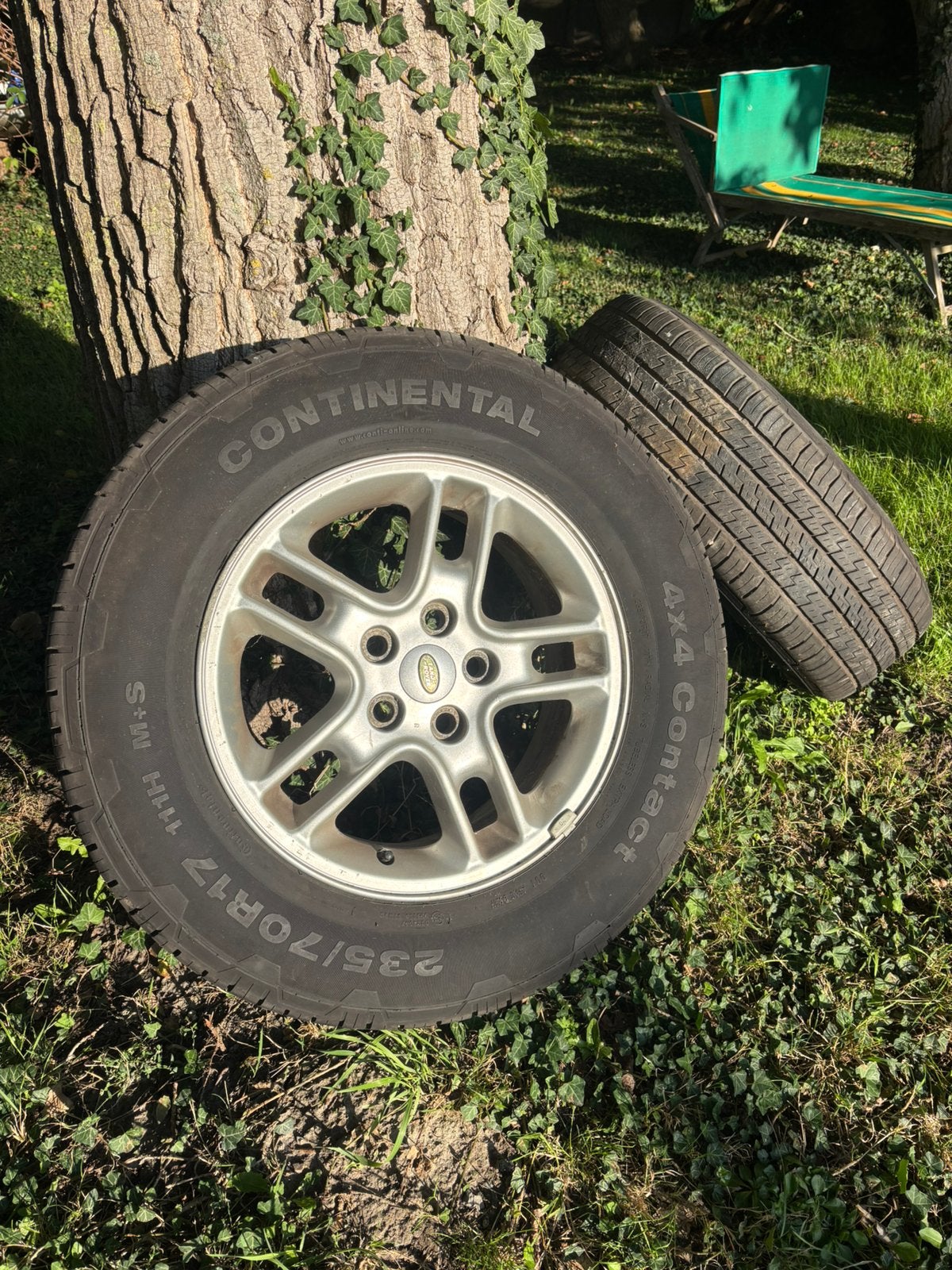 2x Land Rover velg + band – 235/70R17 – origineel Land Rover, Ophalen, 17 inch, Band(en)