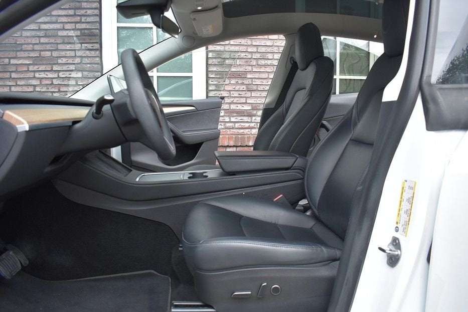 Tesla Model Y Long Range dual motor - AWD -92% SOH Wij zijn, Autos, Tesla, Achat, Entreprise, Noir, 4x4
